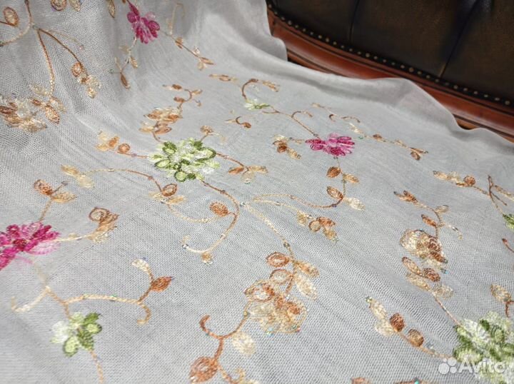 Палантин шерсть/шелк вышивка kenzo италия