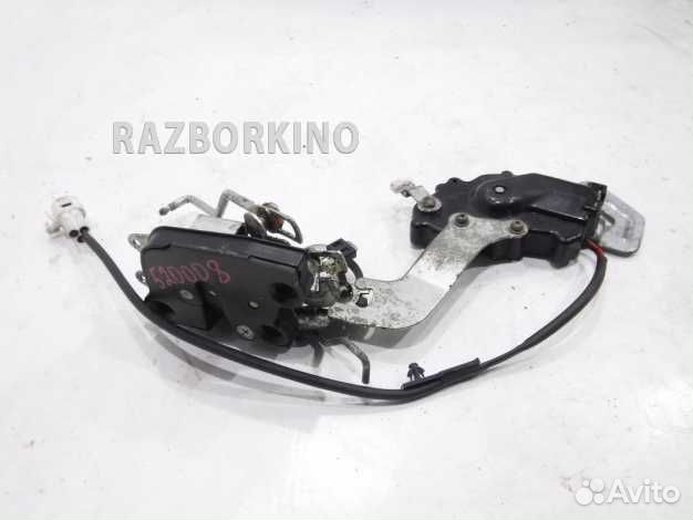 Замок двери задней правой