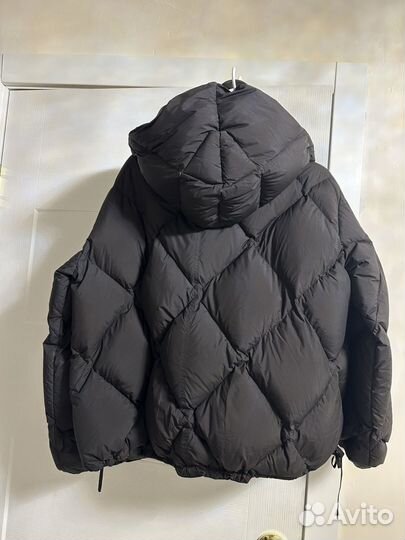 Пуховик женский пух -100%,44 -48 размер