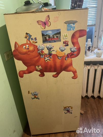 Холодильник ЗИЛ в рабочем состоянии