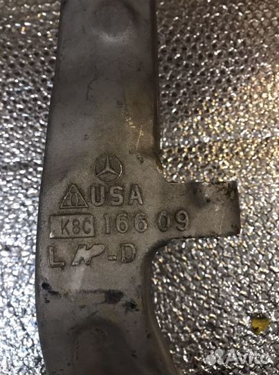 Поворотный Кулак Mercedes X166 GLE Левый