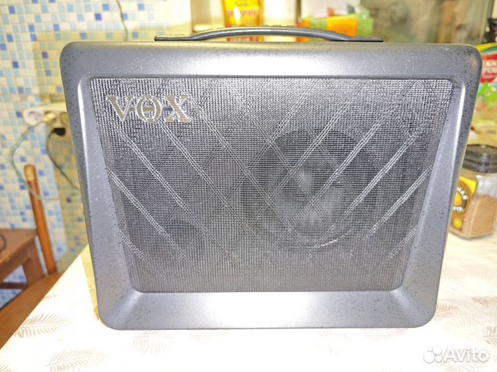 Гитарный комбоусилитель VOX VX15-GT