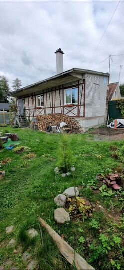 Дом 48 м² на участке 4 сот.