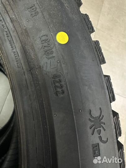 Pirelli Scorpion Ice Zero 2 275/40 R21 и 315/35 R21 111H