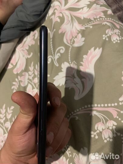 Samsung Galaxy A10, 4/32 ГБ