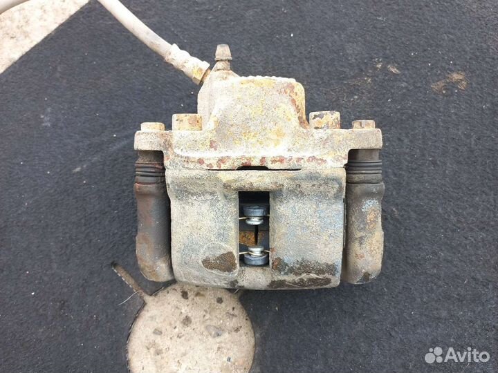 Рено Логан передние суппорта