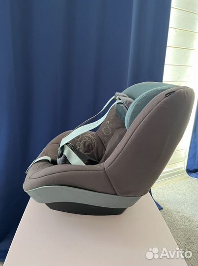 Maxi Cosi 2 детских кресла + база maxi cosi