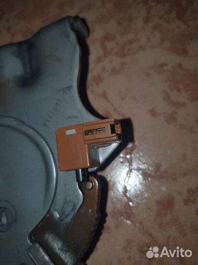 Выключатель концевой стоян. тормоза Toyota Rav 4