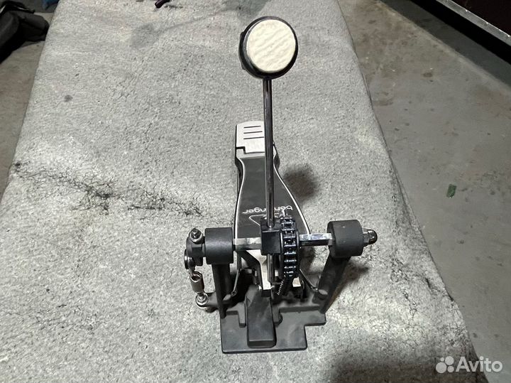 Педаль Behringer