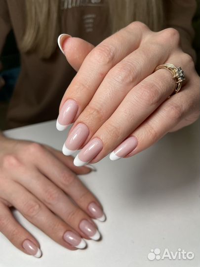 Маникюр, педикюр