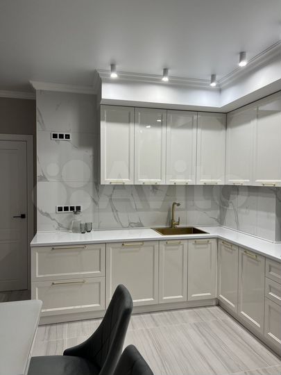 3-к. квартира, 110 м², 7/17 эт.