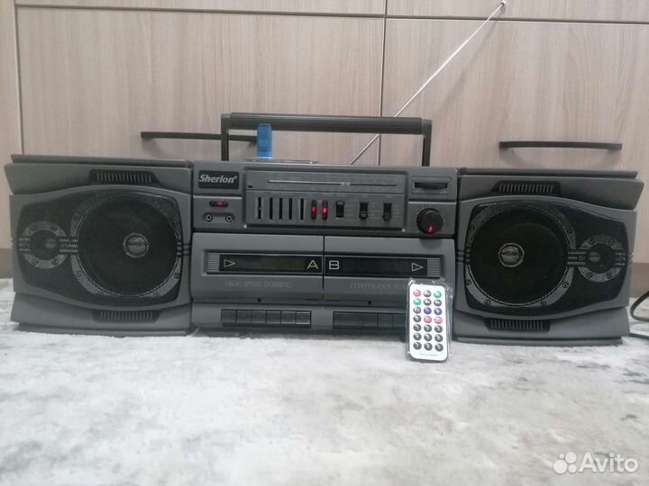 Музыкальный центр