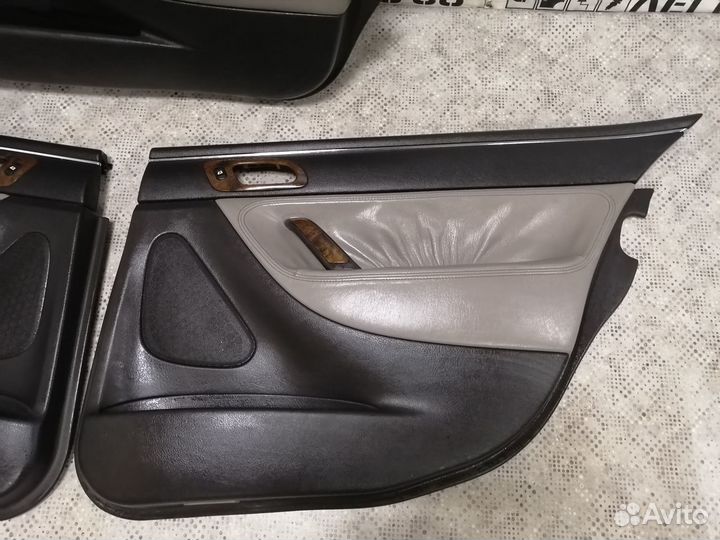 Обшивка двери для Peugeot 607