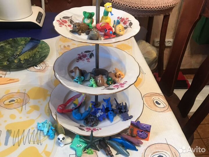 Продаю игрушки из киндеров и другие