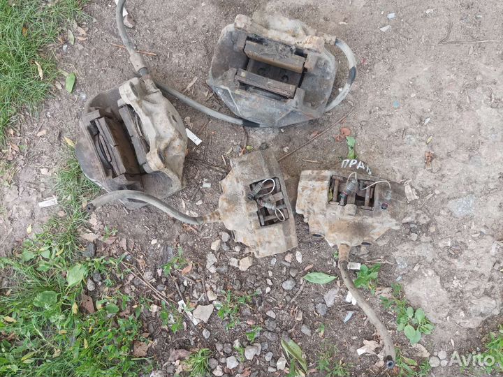 Суппорт передний перед,зад Mercedes W140