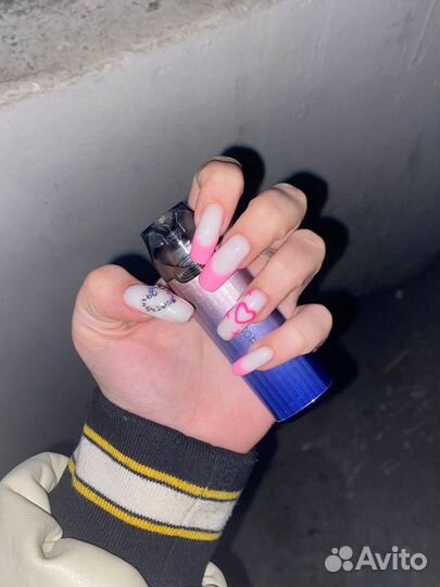 Маникюр педикюр
