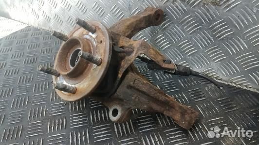 Ступица передняя правая chevrolet captiva 1 (2GM10N901)