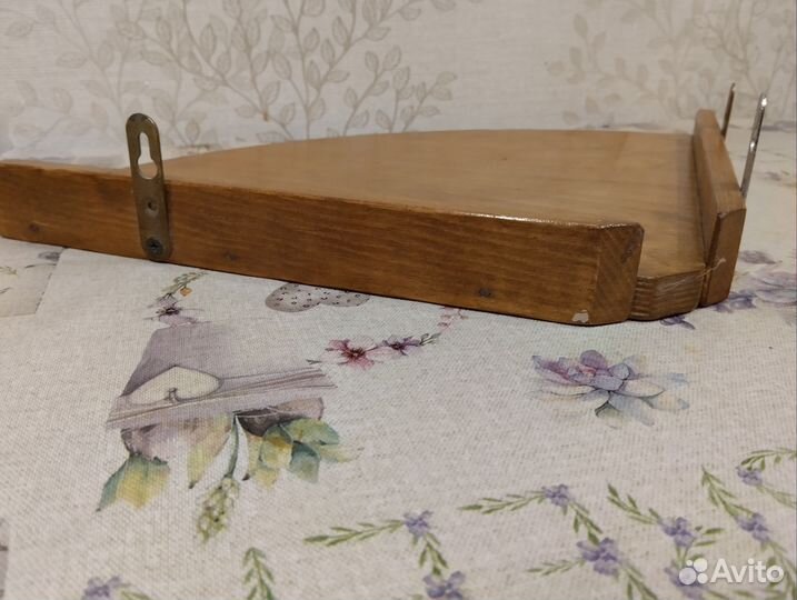 Полка настенная угловая