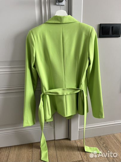 Брючный костюм женский