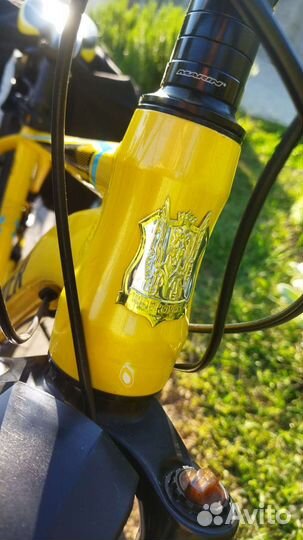 Солнечный горный велосипед