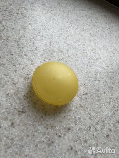 Накладки на грудь medela M