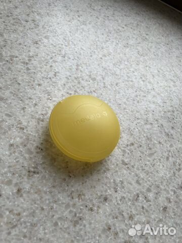 Накладки на грудь medela M