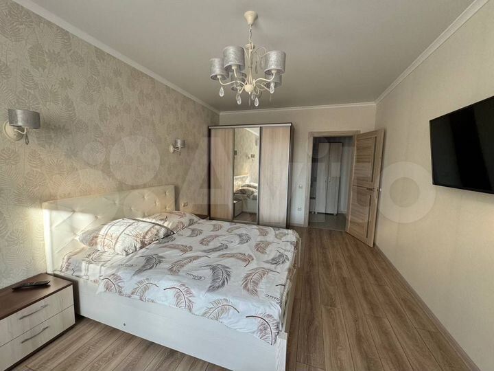 2-к. квартира, 70 м², 1/9 эт.