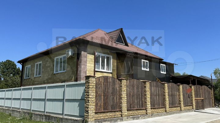 Дом 236,7 м² на участке 7 сот.