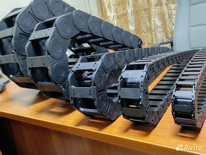 Гибкий кабелеукладчик, шлангоукладчик, кабельканал