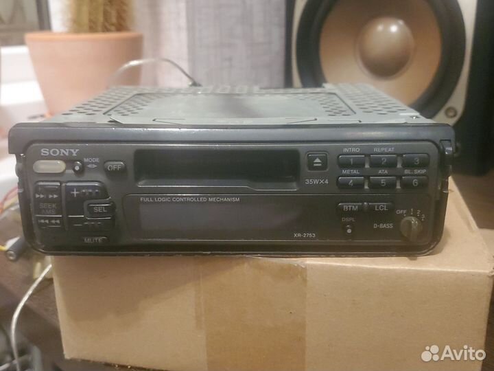 Продам кассетную автомагнитолу sony