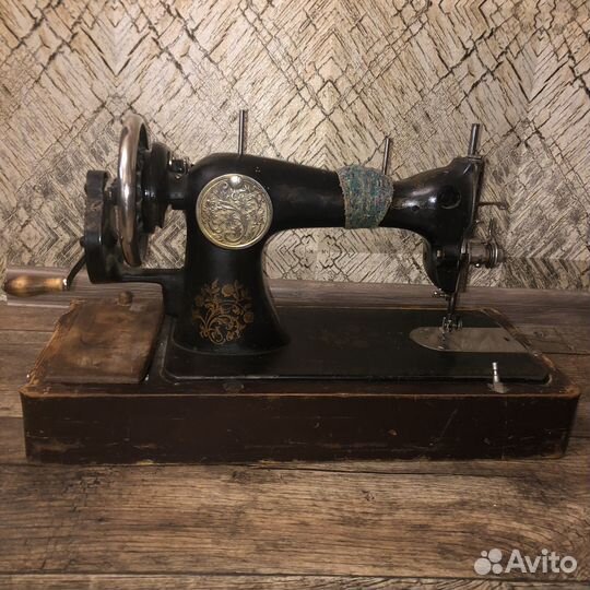 Швейная машина Подольск ручная