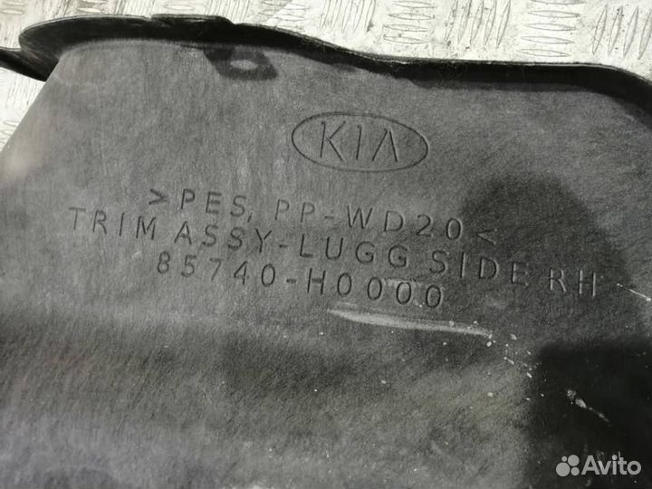 Обшивка багажника седан правая Kia Rio 4
