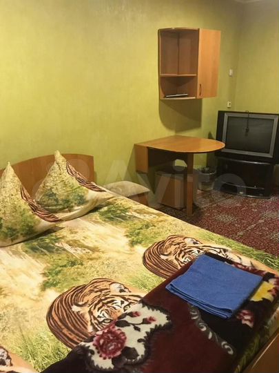 Комната 15 м² в > 9-к., 2/5 эт.