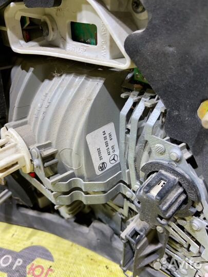 Стоп-сигнал задний Mercedes-Benz C-Class W215