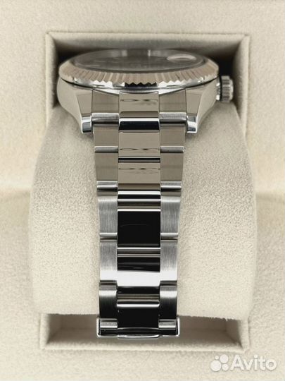 Швейцарские часы Rolex Sky-Dweller 42mm Steel and White Gold 326934-0003