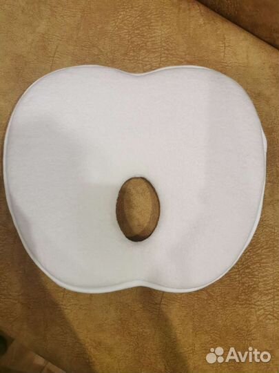 Ортопедическая подушка для новорожденных