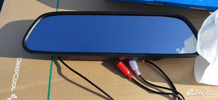Зеркало заднего вида с монитором