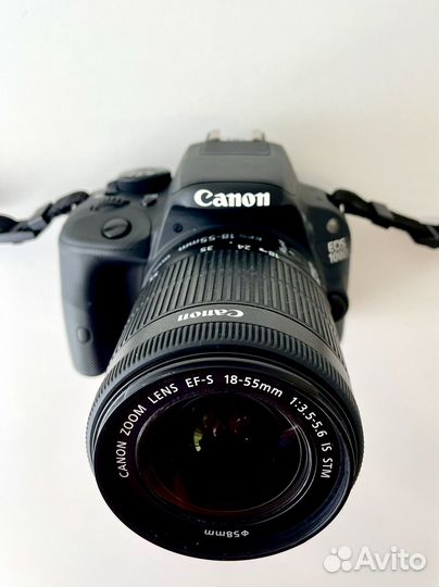 Зеркальный фотоаппарат Canon EOS 100D