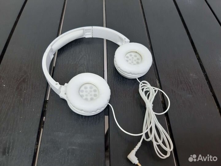 Наушники проводные