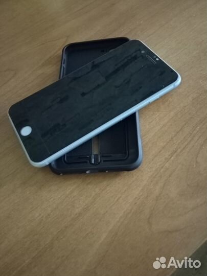 iPhone 8 Plus, 64 ГБ