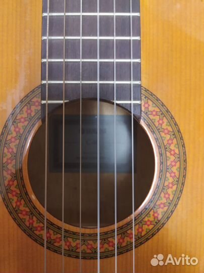 Классическая гитара yamaha c40
