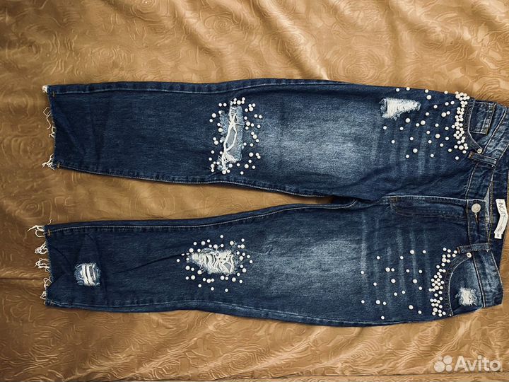 Джинсы укороченные