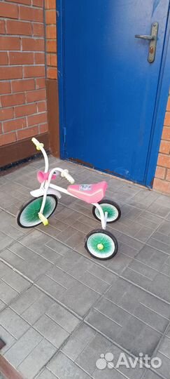 Детский трехколесный велосипед бу