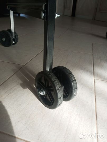 Теннисный стол