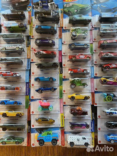 Hot wheels машинки кейсы 2023 года