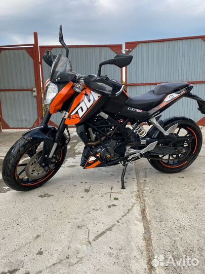 Мотоцикл KTM 125 duke