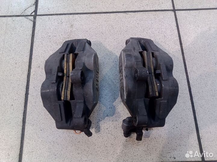 Передний суппорт BMW k 1600 gtl