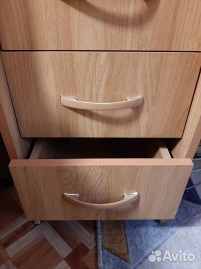 Комьютерный стол