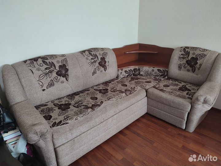 Угловой диван бу