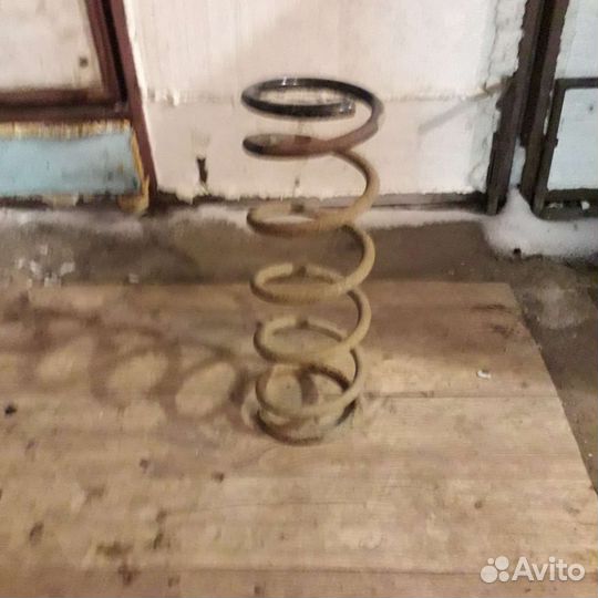Пружина задняя от Ховера